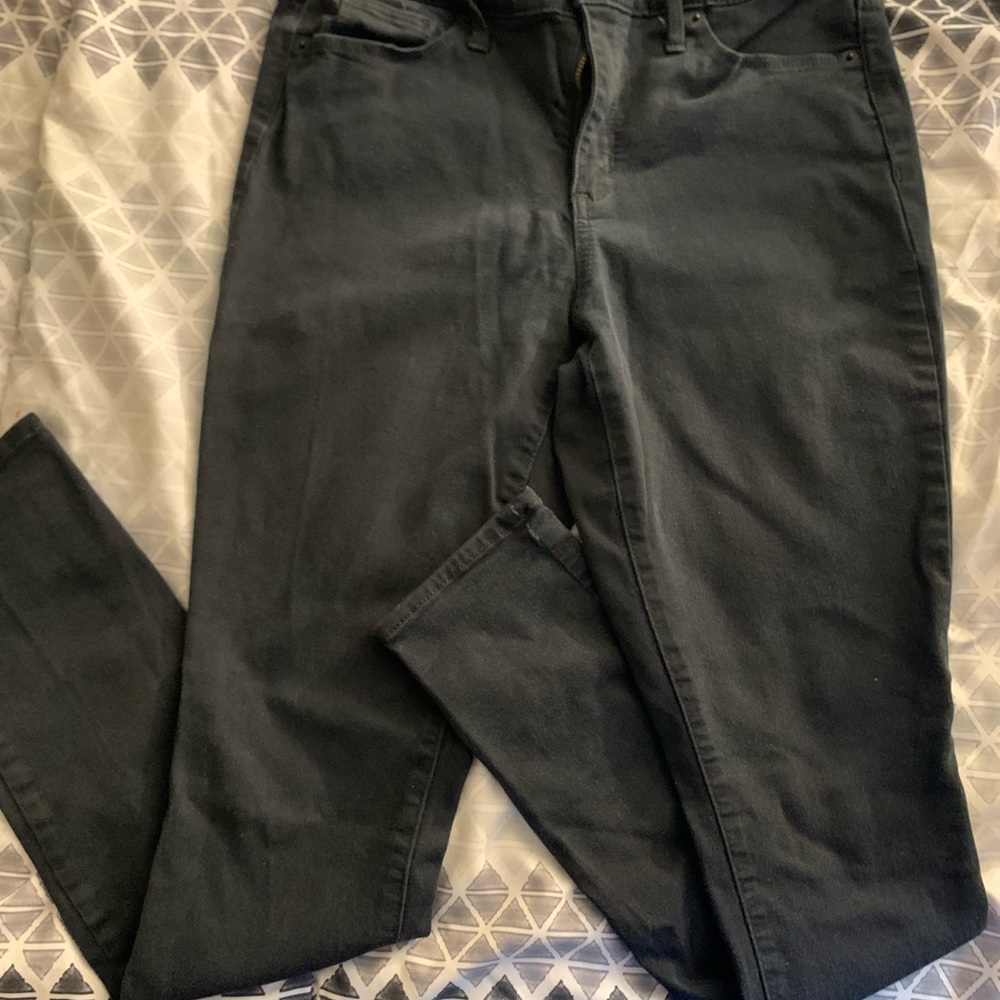 Universal Thread black jeans size 6/28L